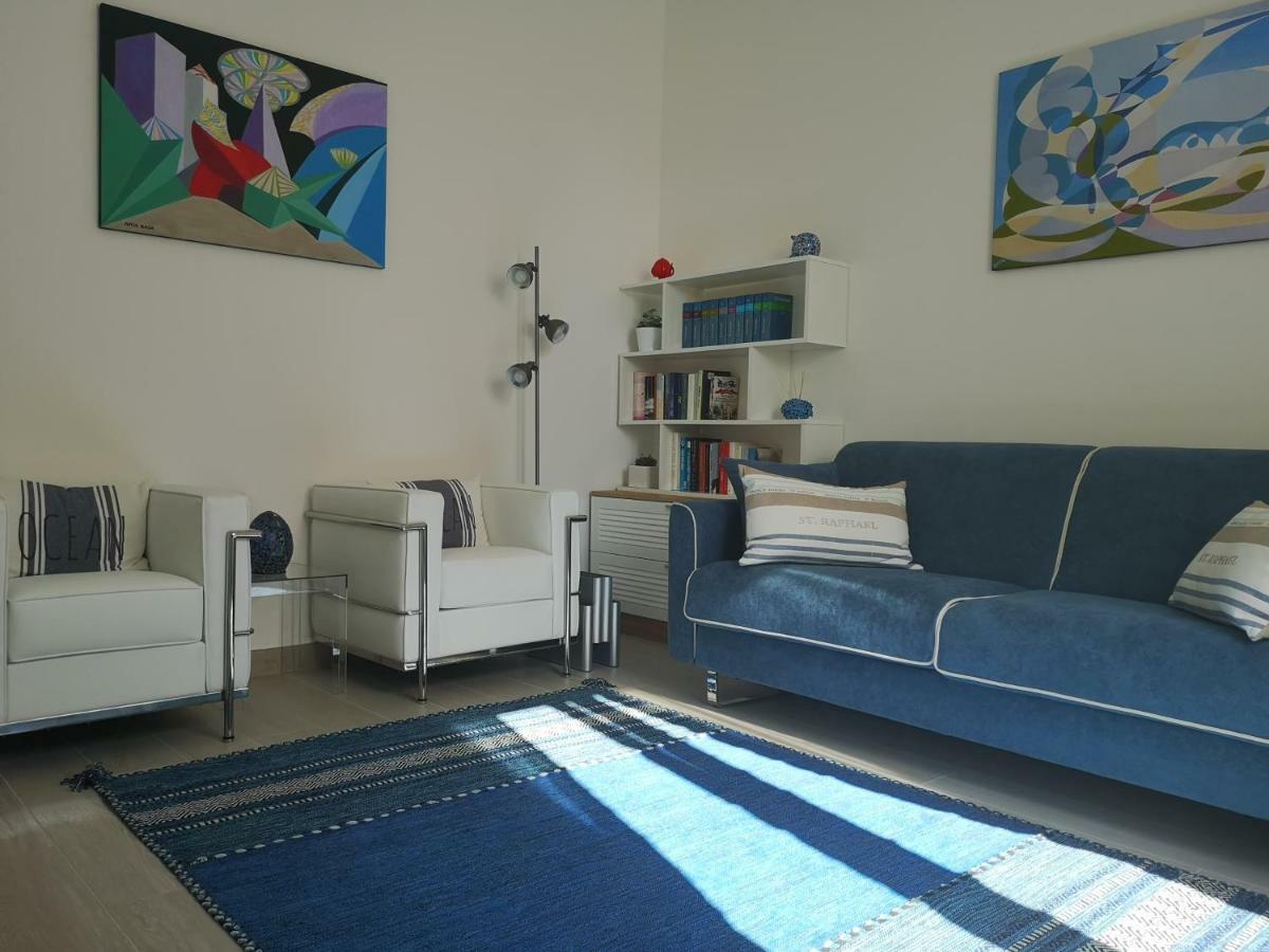 Vittoria Home 44 Terracine Extérieur photo